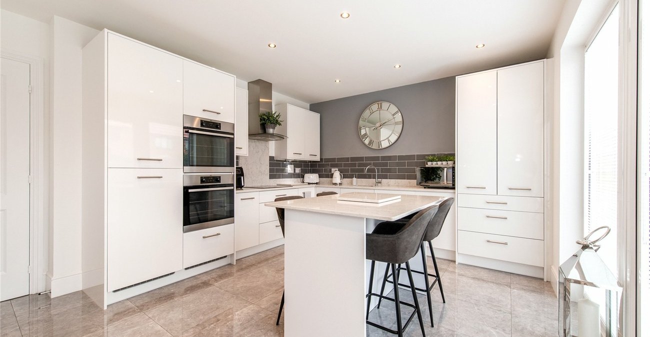 3 bedroom house for sale in Rochester | Robinson Michael & Jackson