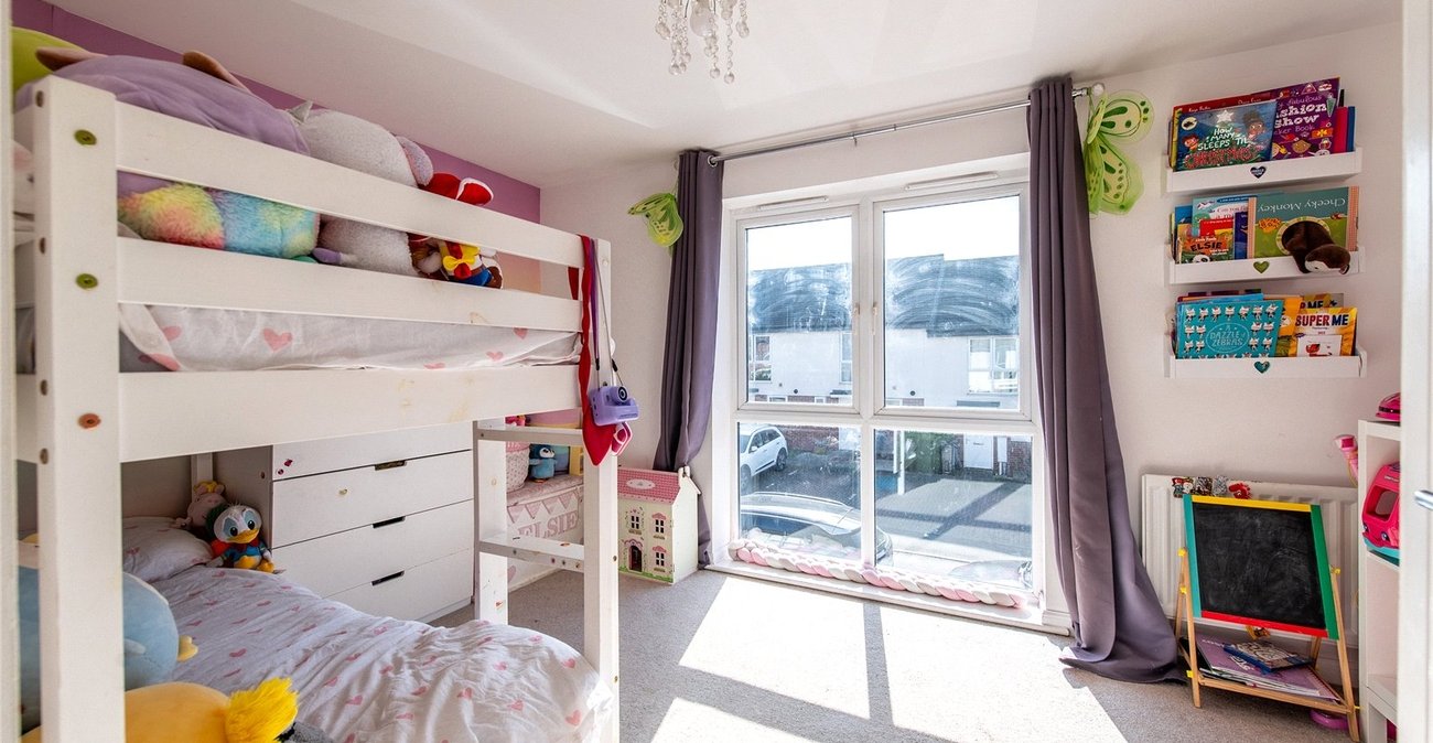 2 bedroom house for sale in Gravesend | Robinson Michael & Jackson