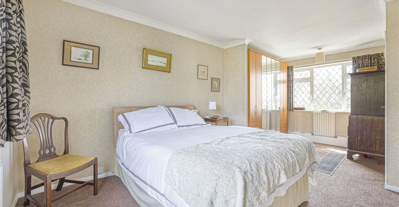 4 bedroom house for sale in Orpington | Robinson Jackson