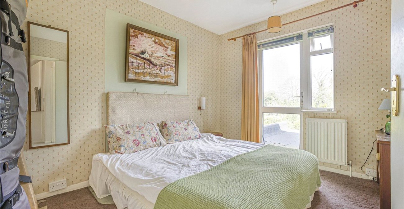 4 bedroom house for sale in Orpington | Robinson Jackson