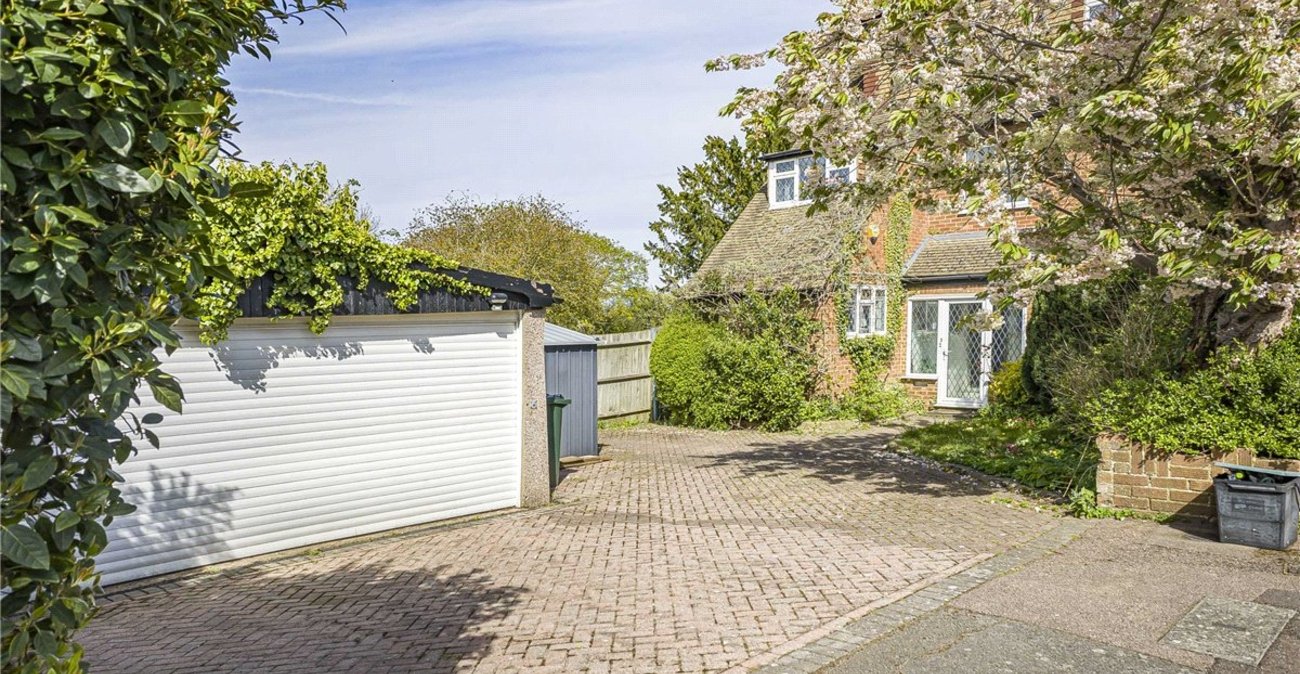 4 bedroom house for sale in Orpington | Robinson Jackson