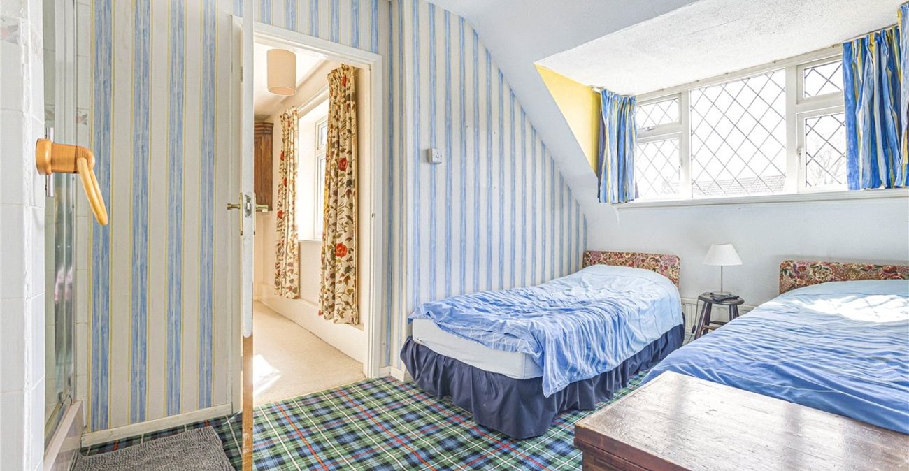 4 bedroom house for sale in Orpington | Robinson Jackson