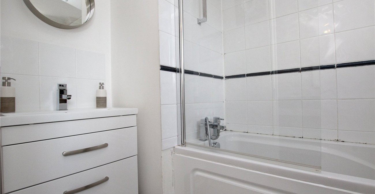 2 bedroom house for sale in Thamesmead | Robinson Jackson