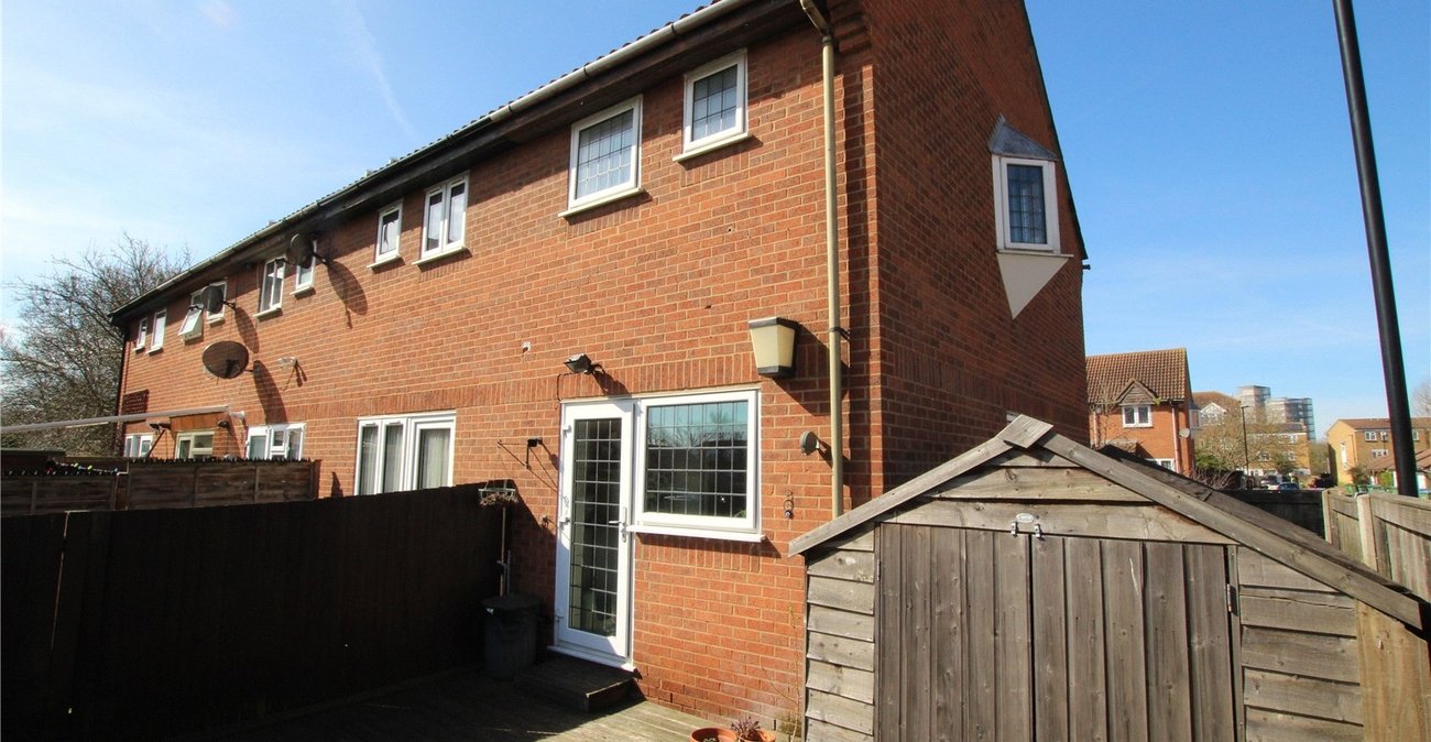 2 bedroom house for sale in Thamesmead | Robinson Jackson