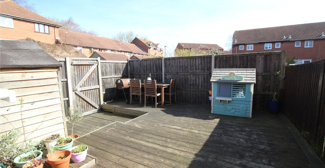 2 bedroom house for sale in Thamesmead | Robinson Jackson