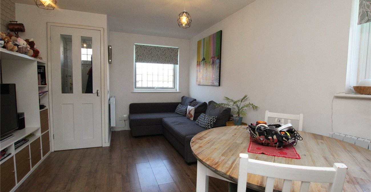 2 bedroom house for sale in Thamesmead | Robinson Jackson