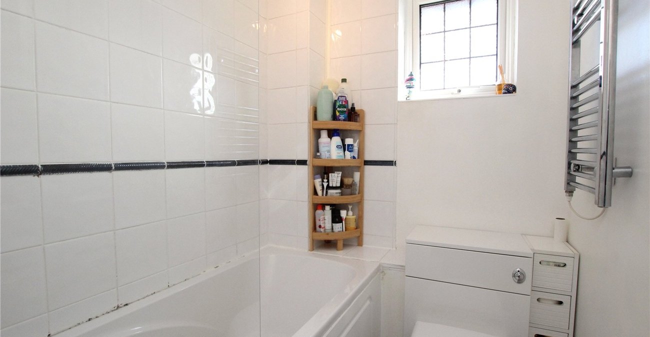 2 bedroom house for sale in Thamesmead | Robinson Jackson