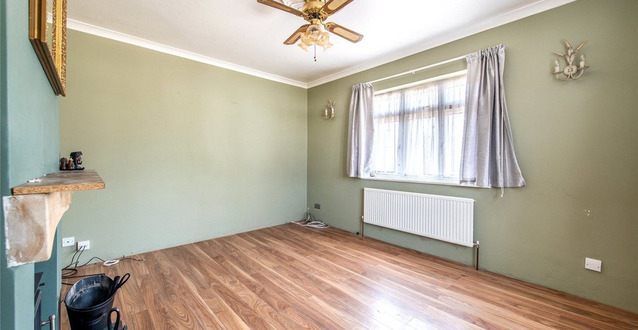 2 bedroom bungalow for sale in Leysdown-on-Sea | Robinson Michael & Jackson