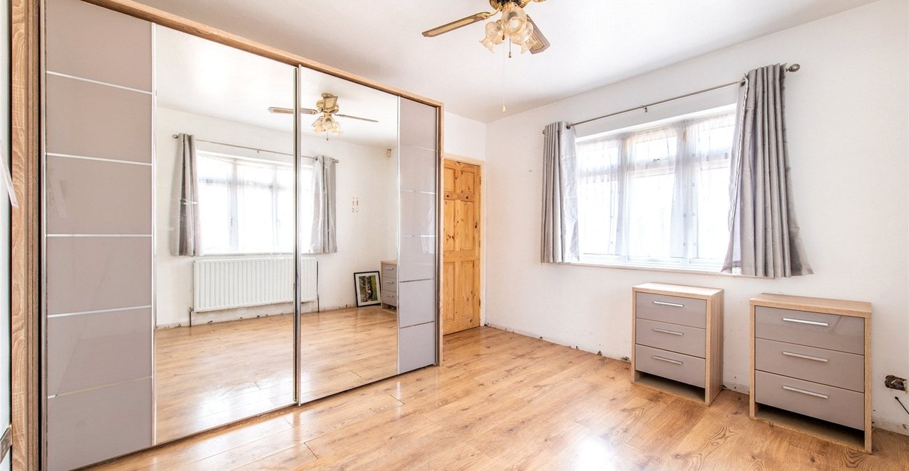 2 bedroom bungalow for sale in Leysdown-on-Sea | Robinson Michael & Jackson
