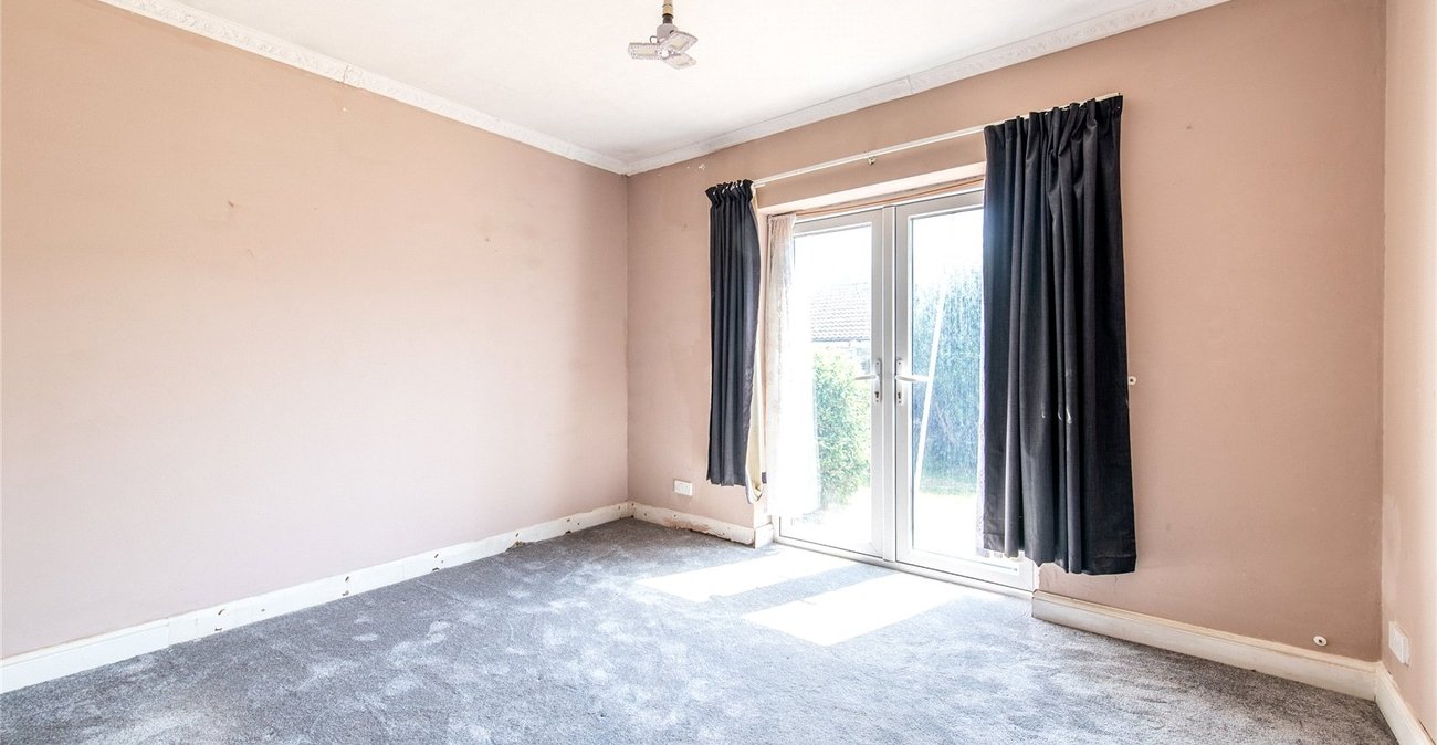 2 bedroom bungalow for sale in Leysdown-on-Sea | Robinson Michael & Jackson