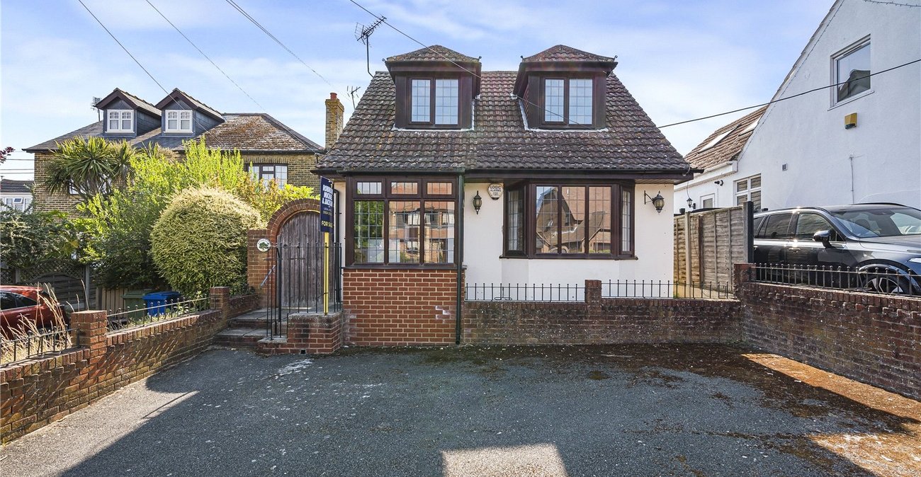 3 bedroom house for sale in Upchurch | Robinson Michael & Jackson
