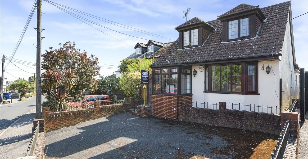 3 bedroom house for sale in Upchurch | Robinson Michael & Jackson