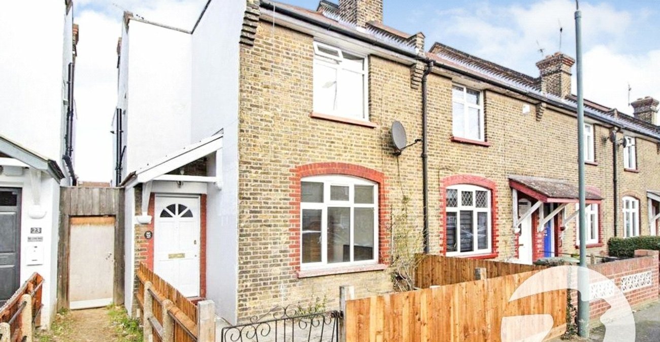 3 bedroom house for sale in Erith | Robinson Jackson