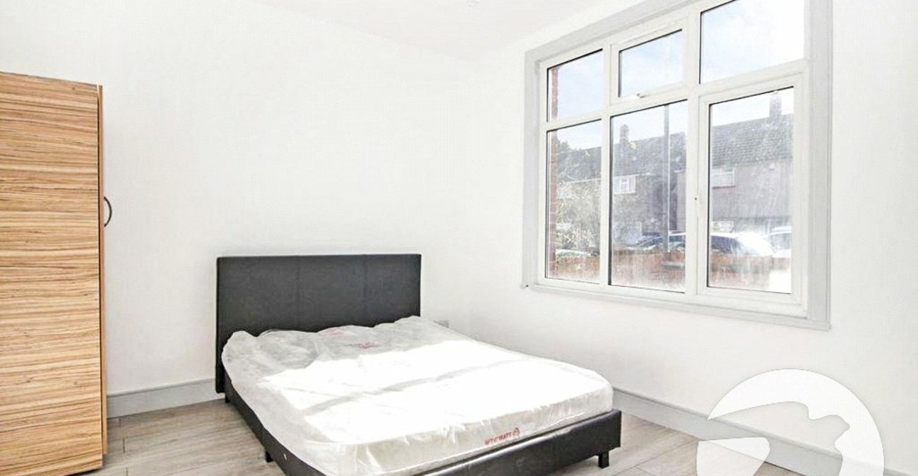 3 bedroom house for sale in Erith | Robinson Jackson