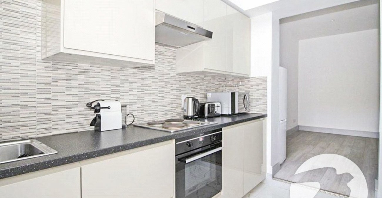 3 bedroom house for sale in Erith | Robinson Jackson