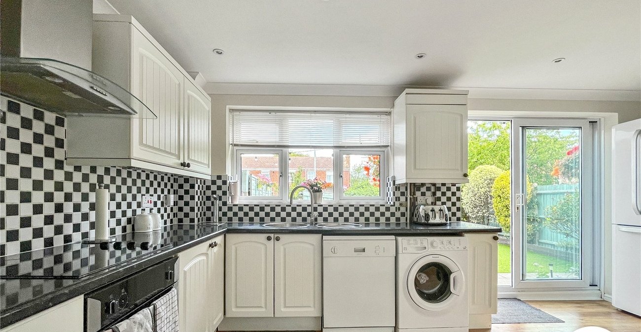 3 bedroom house for sale in Sittingbourne | Robinson Michael & Jackson