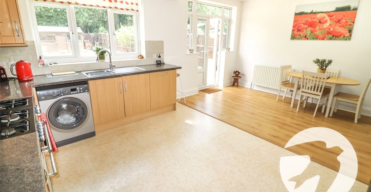 3 bedroom house for sale in Erith | Robinson Jackson