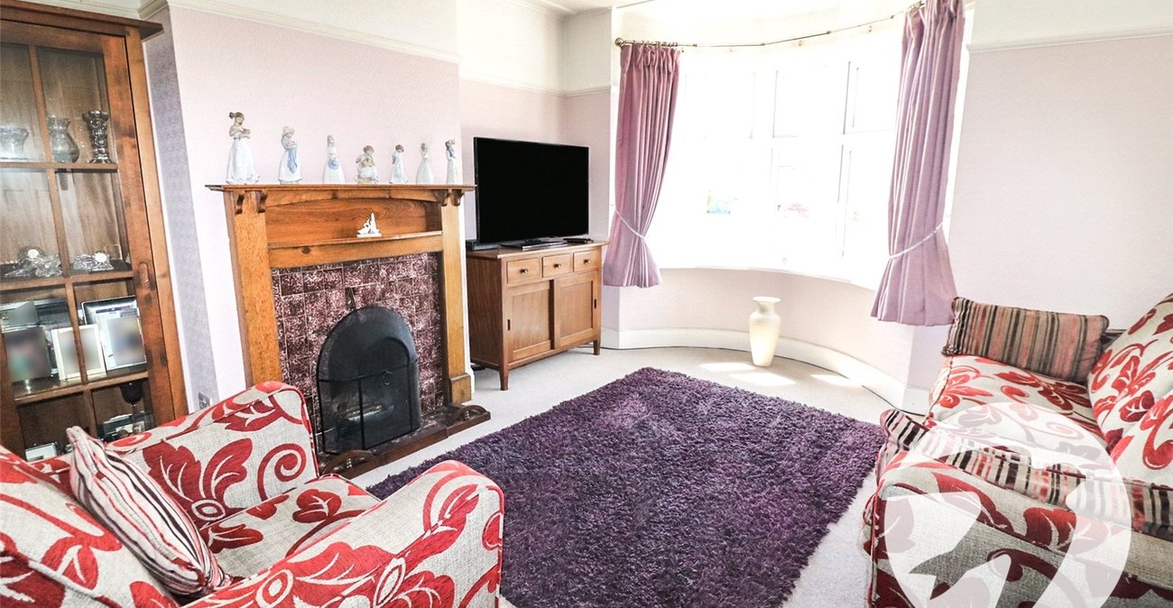 3 bedroom house for sale in Erith | Robinson Jackson