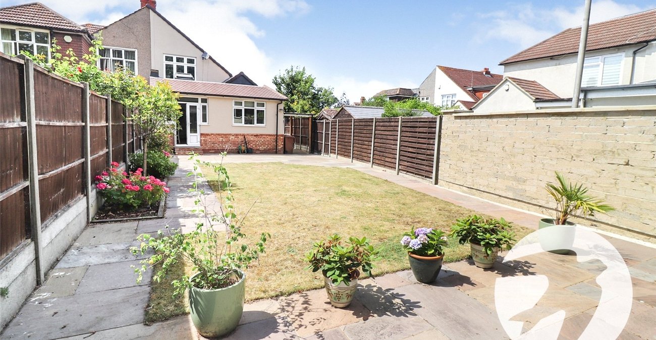 3 bedroom house for sale in Erith | Robinson Jackson