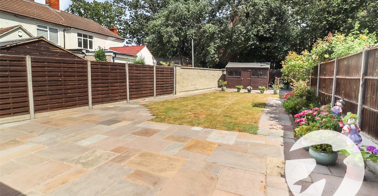 3 bedroom house for sale in Erith | Robinson Jackson