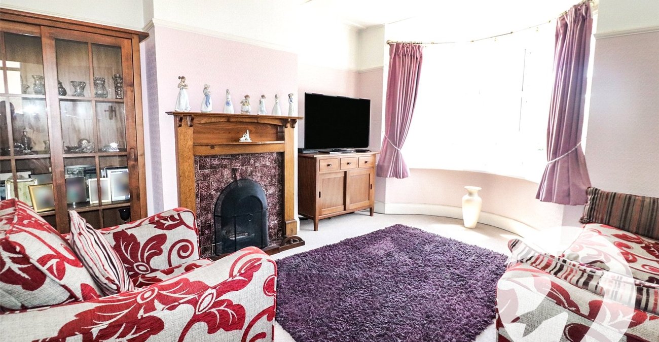 3 bedroom house for sale in Erith | Robinson Jackson
