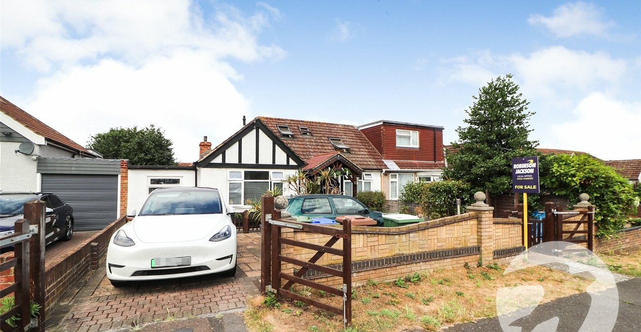 4 bedroom bungalow for sale in Northumberland Heath | Robinson Jackson