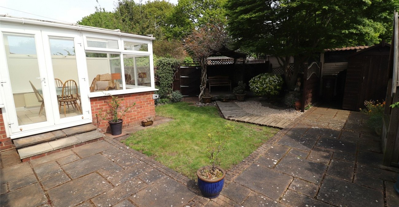 2 bedroom bungalow for sale in Northumberland Heath | Robinson Jackson