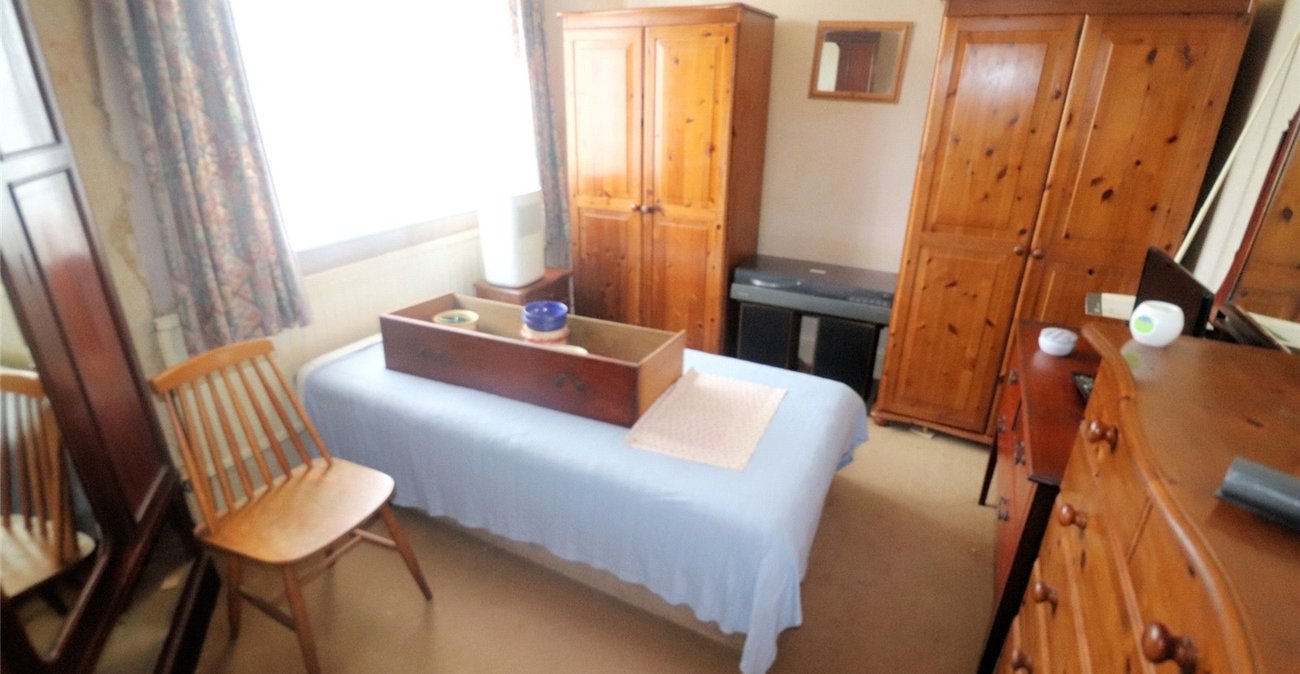 2 bedroom bungalow for sale in Northumberland Heath | Robinson Jackson