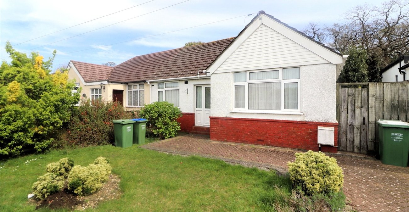 2 bedroom bungalow for sale in Northumberland Heath | Robinson Jackson