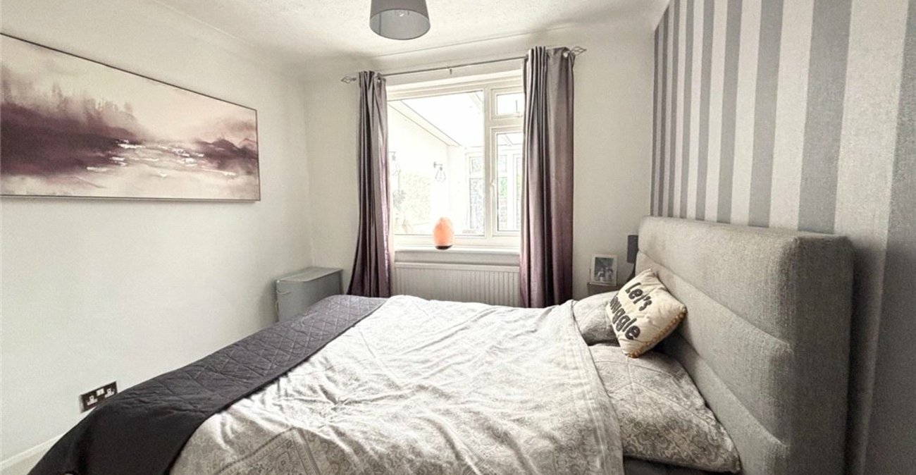 2 bedroom property for sale in Orpington | Robinson Jackson