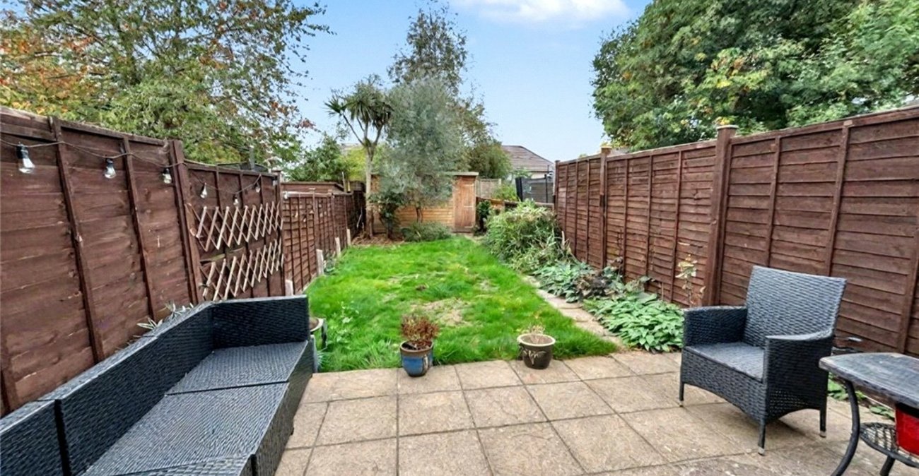 2 bedroom property for sale in Orpington | Robinson Jackson
