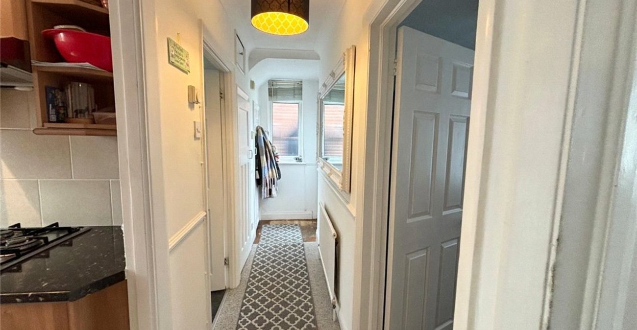 2 bedroom property for sale in Orpington | Robinson Jackson
