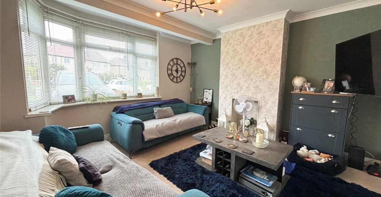 2 bedroom property for sale in Orpington | Robinson Jackson