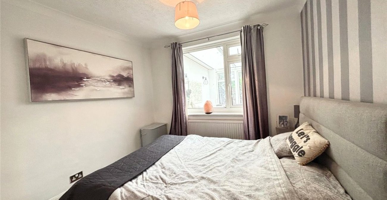 2 bedroom property for sale in Orpington | Robinson Jackson