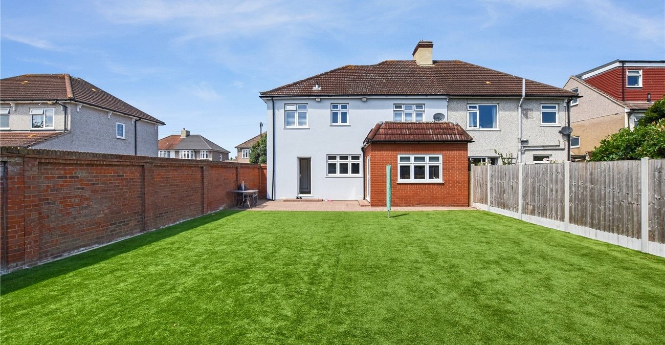 4 bedroom house for sale in Bexleyheath | Robinson Jackson