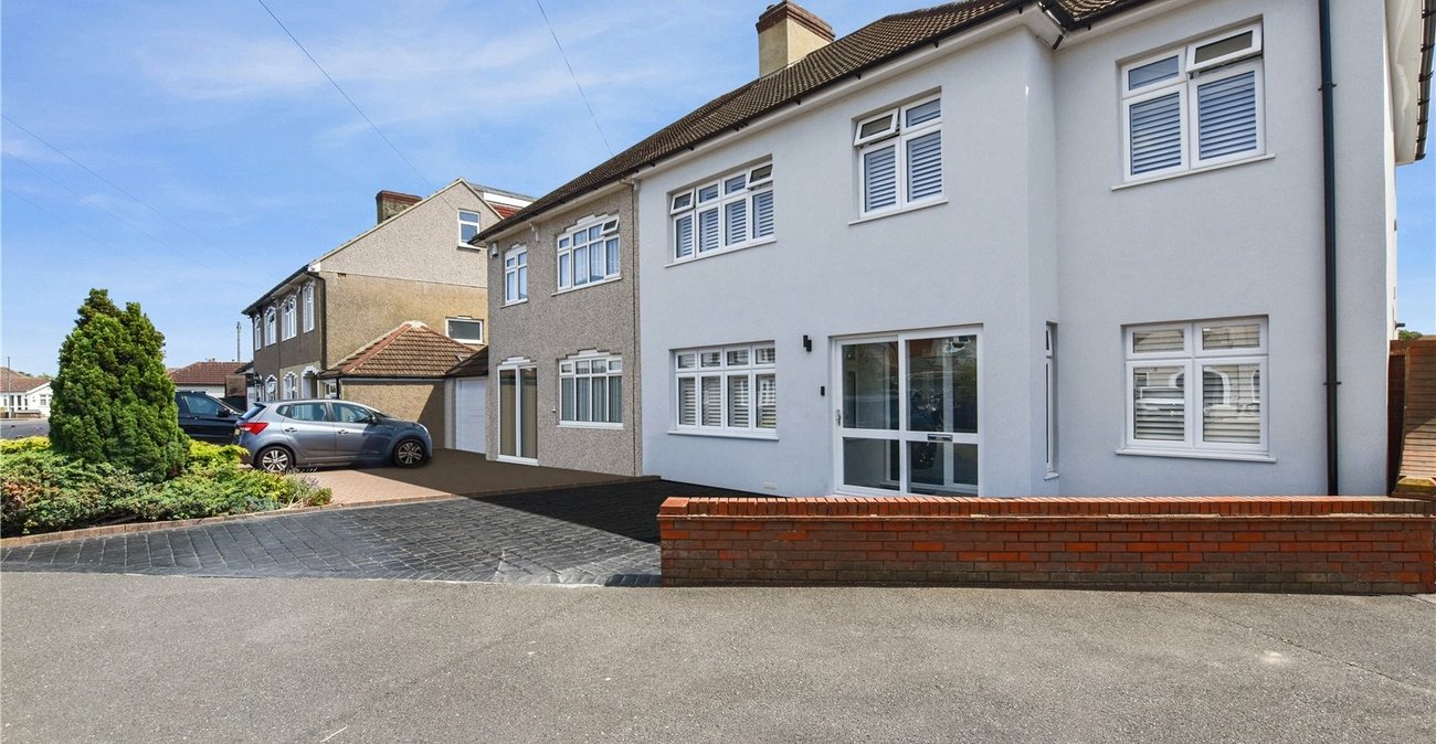 4 bedroom house for sale in Bexleyheath | Robinson Jackson