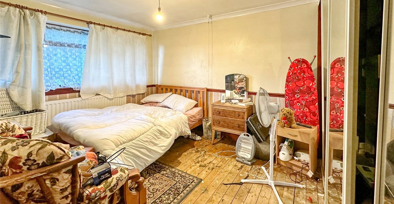 3 bedroom house for sale in Walderslade | Robinson Michael & Jackson