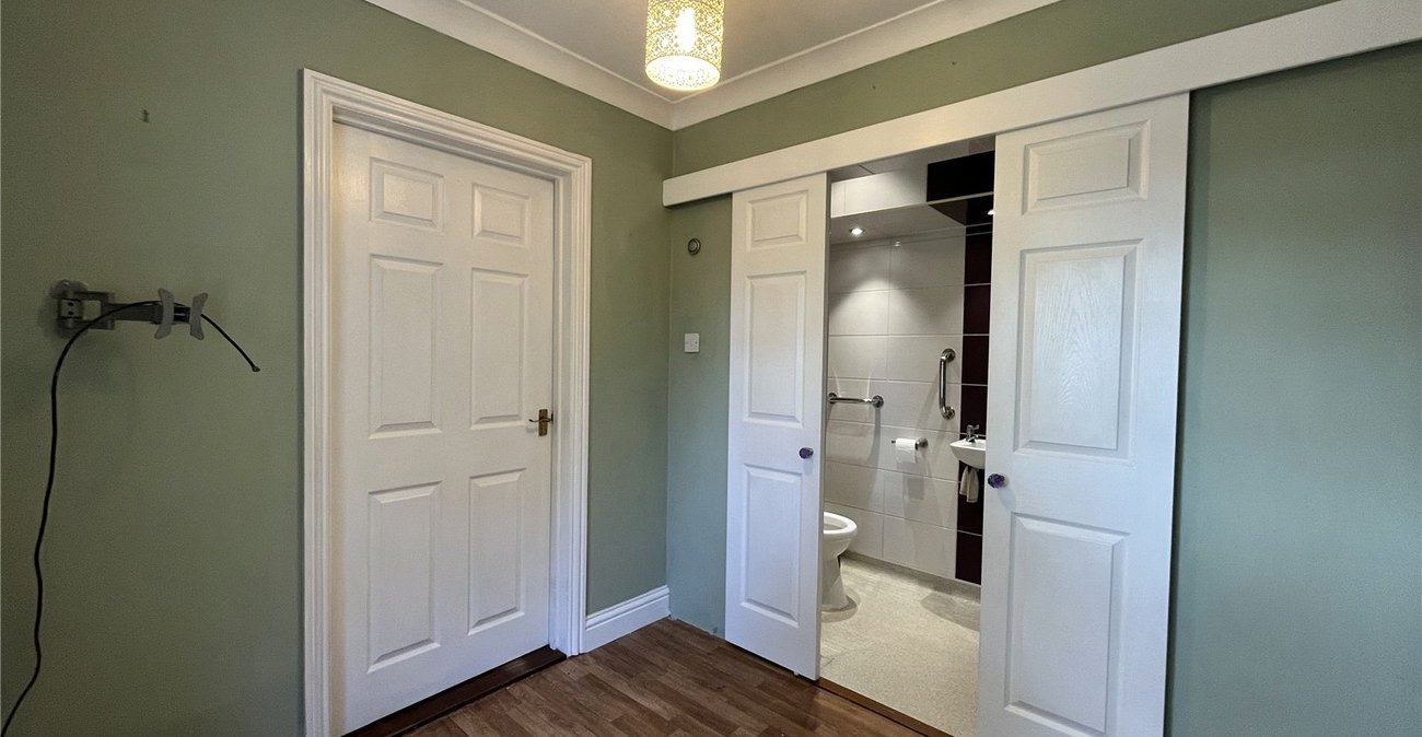 4 bedroom house for sale in Walderslade | Robinson Michael & Jackson