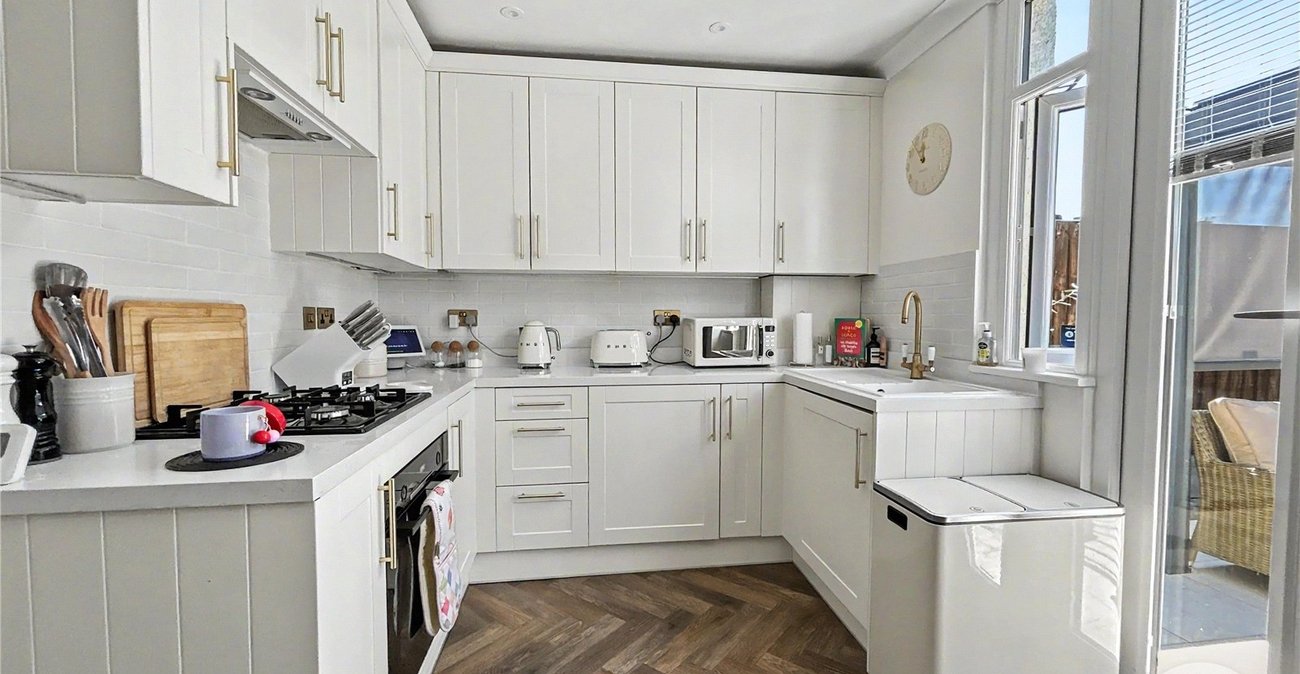 2 bedroom house for sale in Sidcup | Robinson Jackson