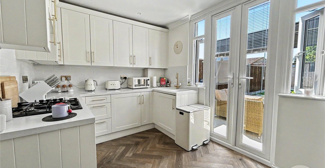 2 bedroom house for sale in Sidcup | Robinson Jackson