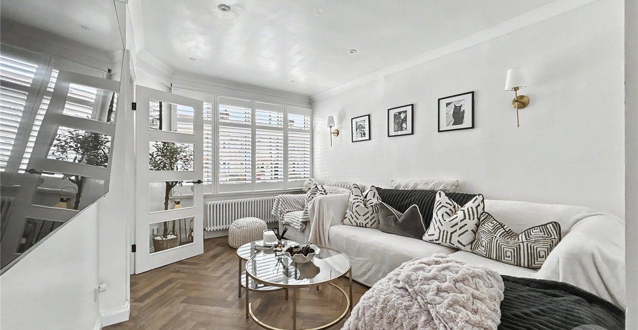 2 bedroom house for sale in Sidcup | Robinson Jackson