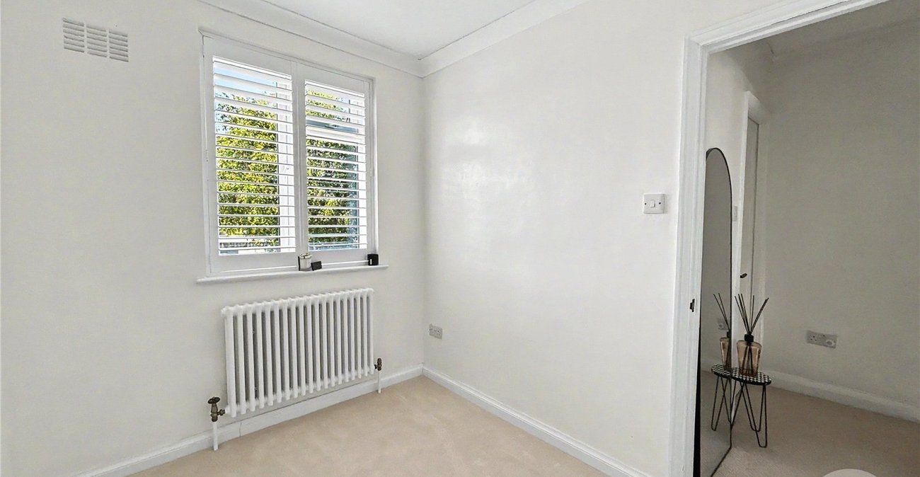 2 bedroom house for sale in Sidcup | Robinson Jackson