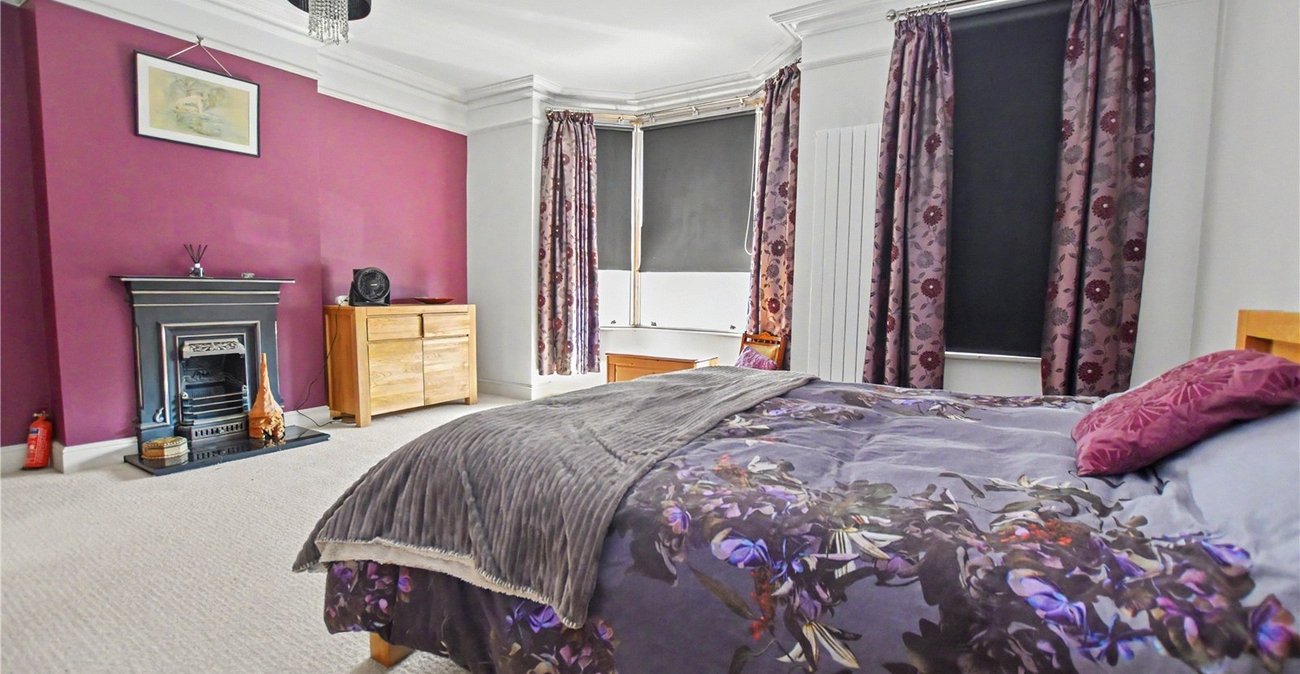 4 bedroom house for sale in Bexleyheath | Robinson Jackson