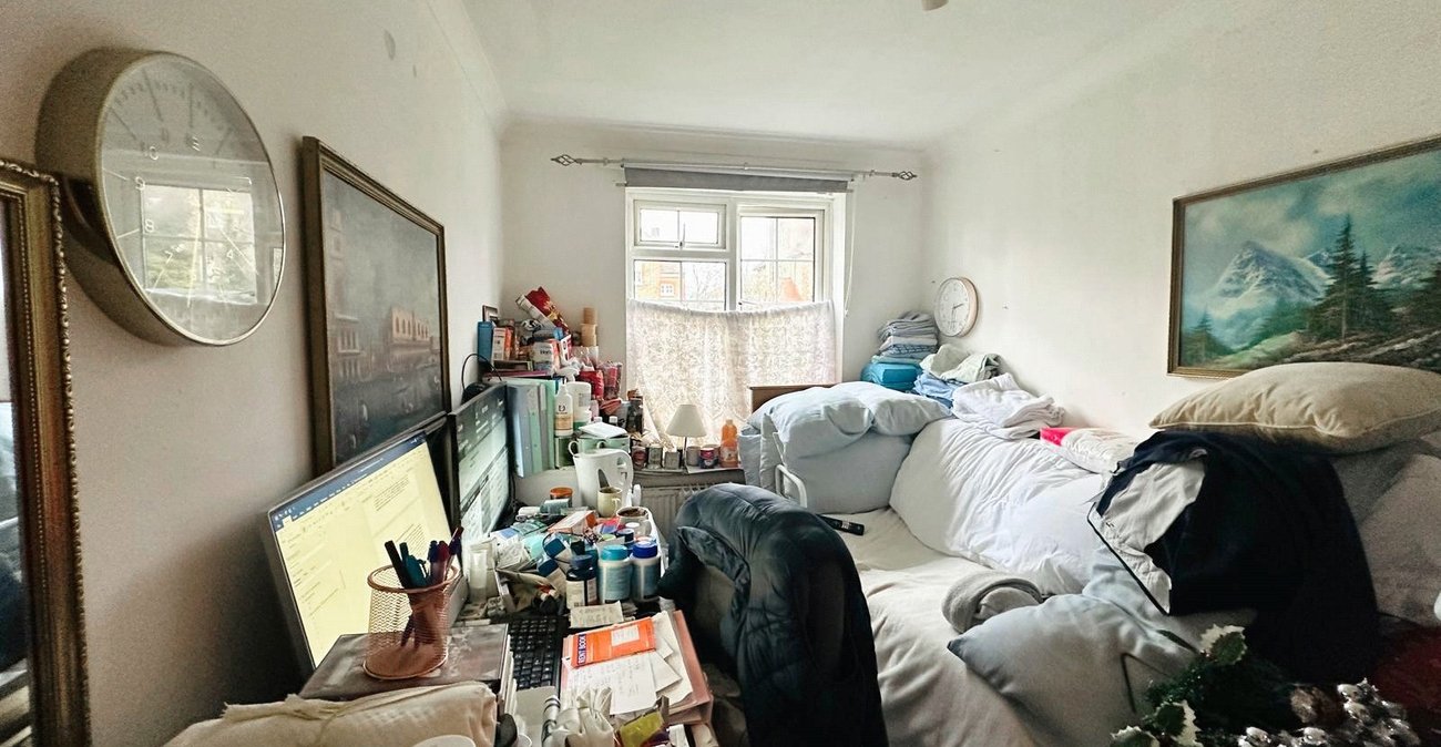 2 bedroom property for sale in Bromley | Robinson Jackson