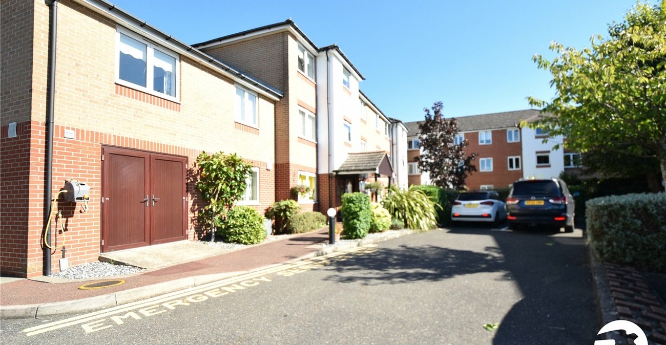 2 bedroom property for sale in Swanley | Robinson Jackson