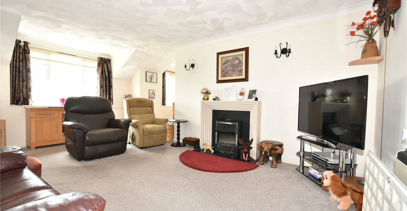 2 bedroom property for sale in Swanley | Robinson Jackson