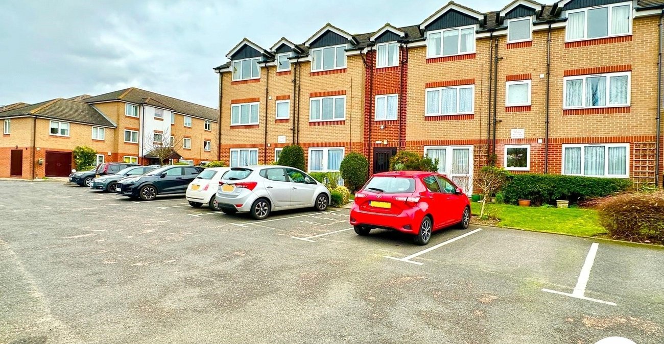 2 bedroom property for sale in Swanley | Robinson Jackson