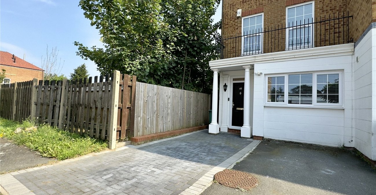 3 bedroom property for sale in Swanley | Robinson Jackson