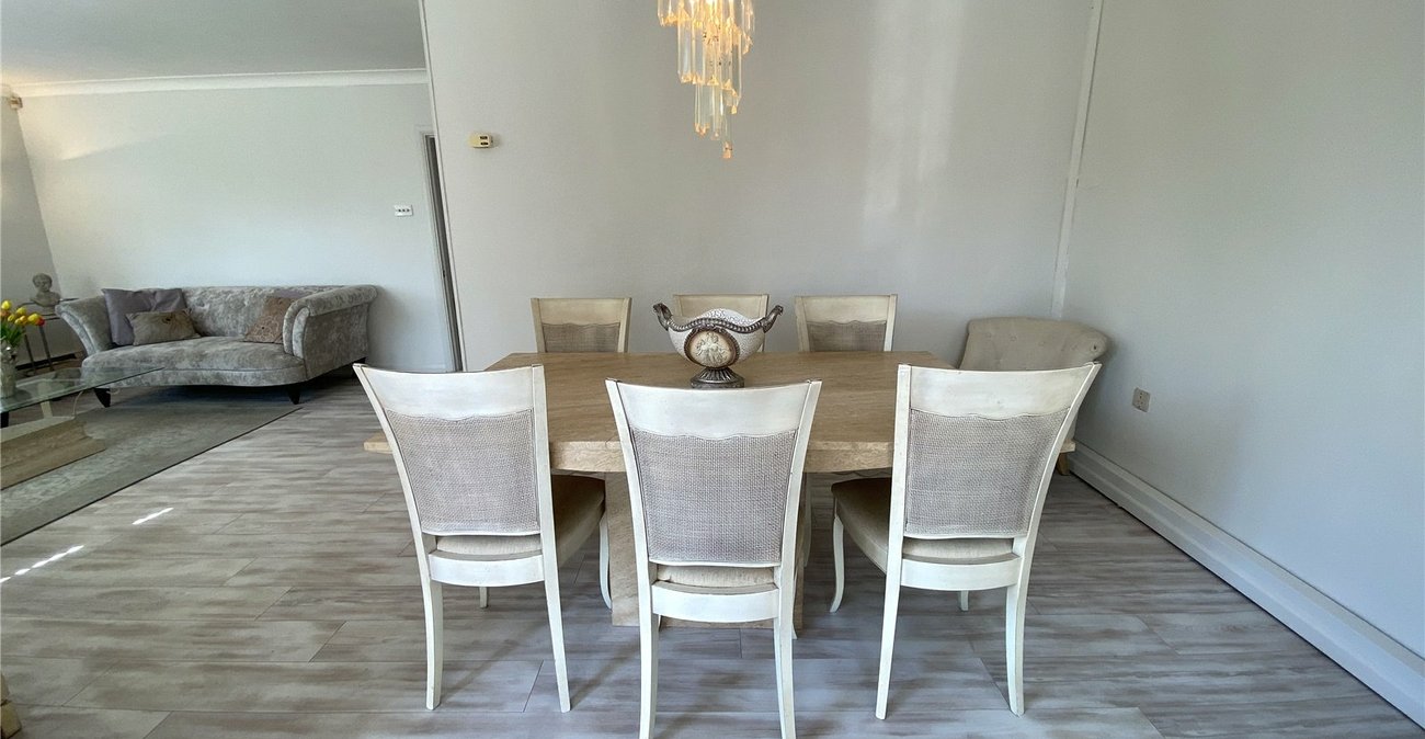 3 bedroom bungalow for sale in Bexley | Robinson Jackson