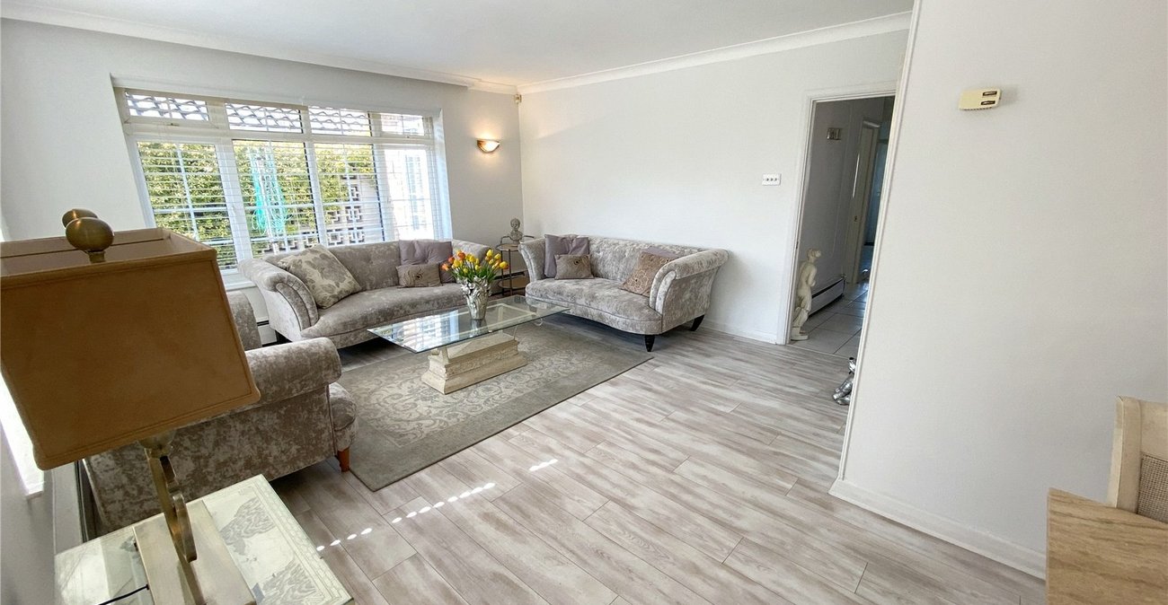 3 bedroom bungalow for sale in Bexley | Robinson Jackson